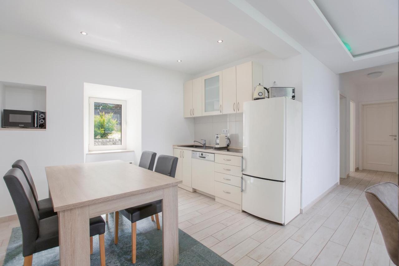 Apartments D&V Kotor Ngoại thất bức ảnh