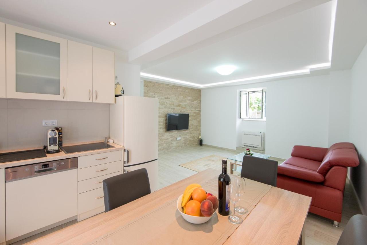 Apartments D&V Kotor Ngoại thất bức ảnh